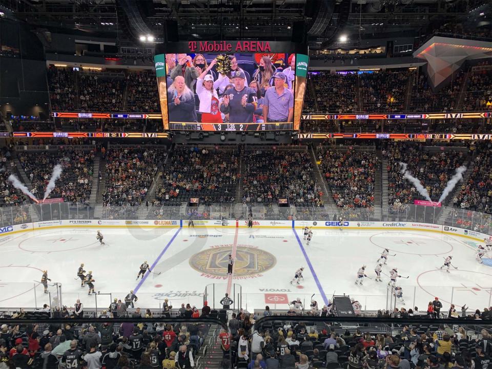 Golden Knights on atmosphere at T-Mobile Arena 
